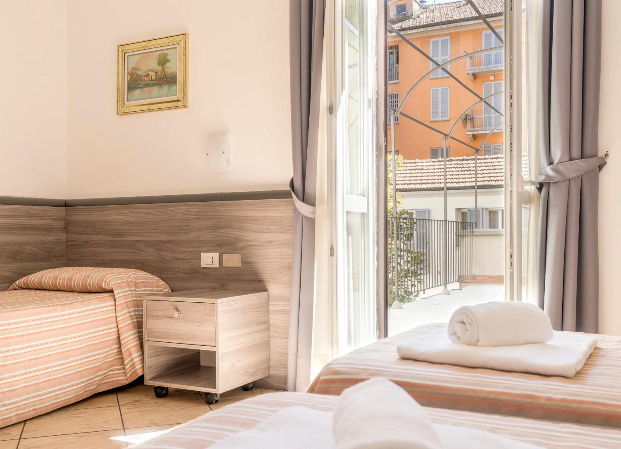 Hotel Brianza — Fotos 1